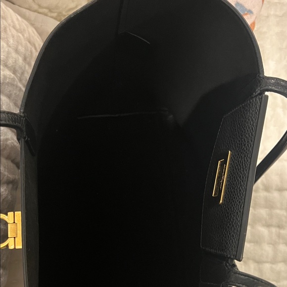 Salvatore Ferragamo Black Leather Tote Bag - Picture 6 of 14
